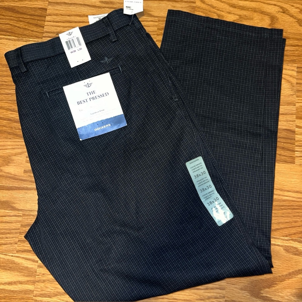 Dockers Mens dress Pants 38 x 30The Best Pressed Straight Leg Signature